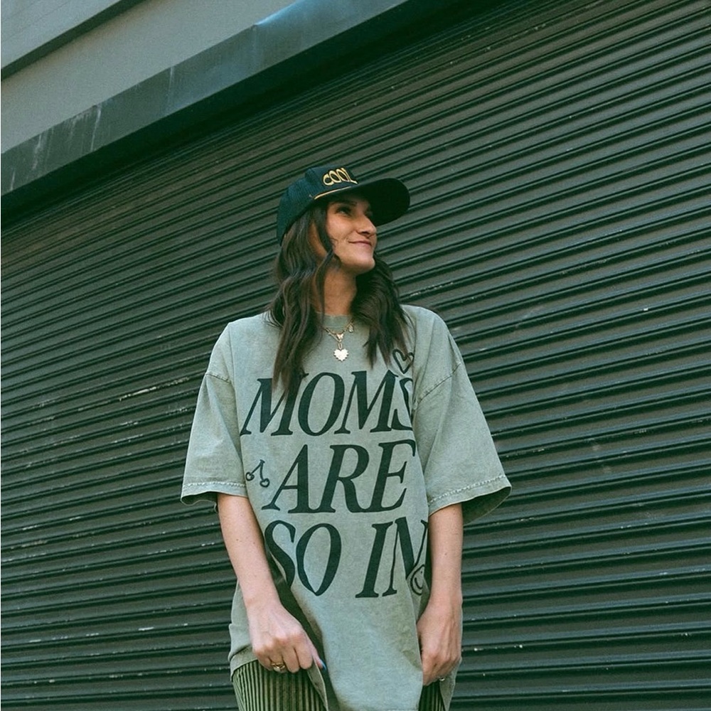 SlyFox x Karrie Locher Motherhood Graphic Tee Small NWT - Picture 5 of 8